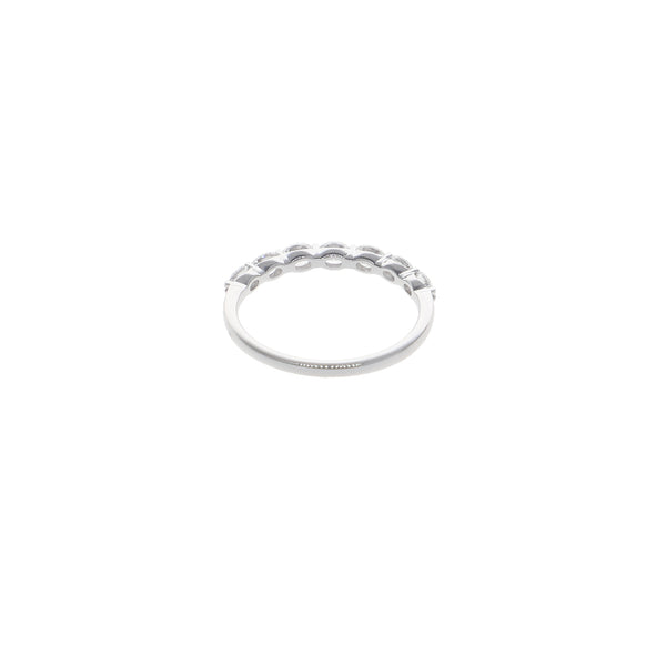 Anillo Oro Blanco y Diamantes Navette Medio Cintillo AN13371