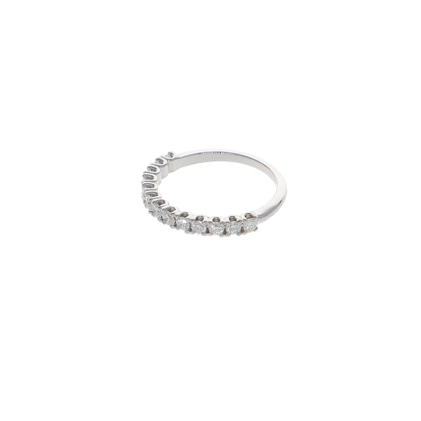 Anillo Oro Blanco y Brillantes Medio Cintillo AN13590