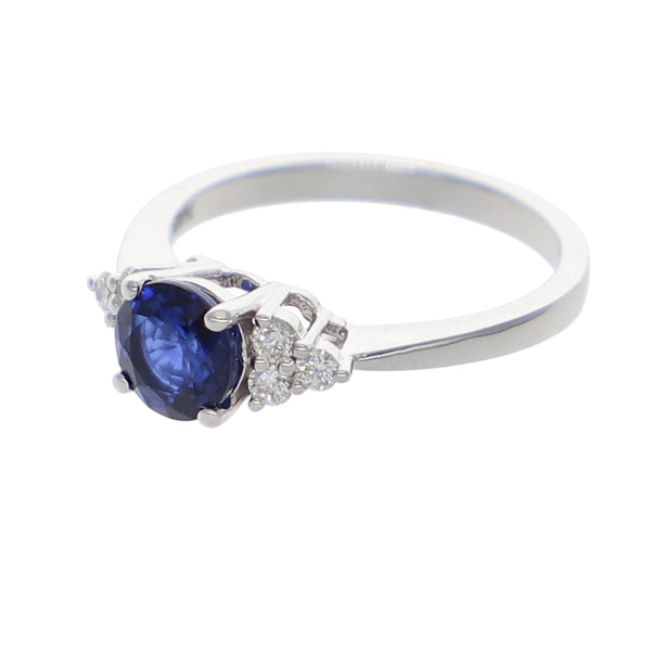 Anillo Oro Blanco Zafiro Azul y Brillantes AN-13930