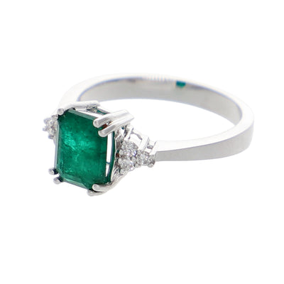 Anillo Oro Blanco Esmeralda y Brillantes AN-13932