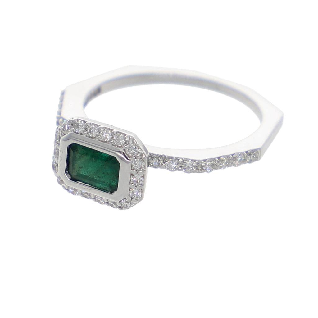 Anillo Oro Blanco Esmeralda y Brillantes AN-13939