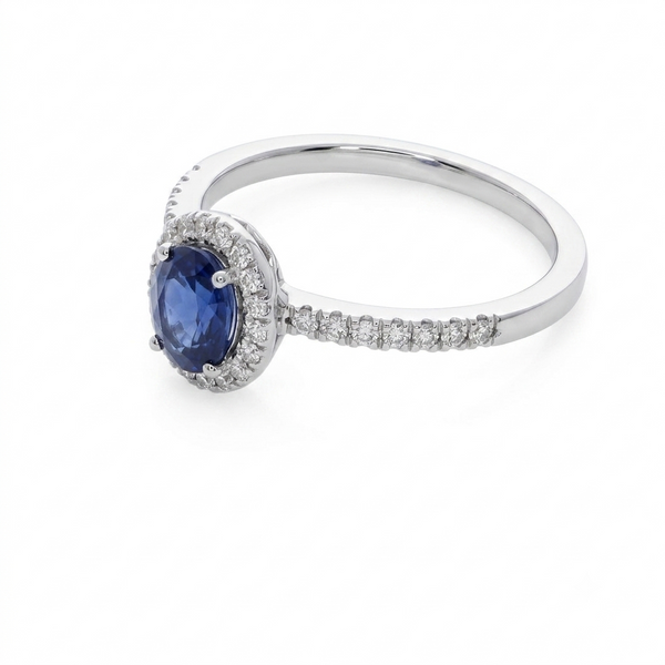 Anillo Oro Blanco 18K con Zafiro Azul Oval y Diamantes 0,96 ct | AN-14512