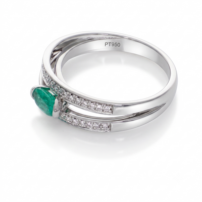 Anillo de Platino con Esmeralda Oval y Diamantes | AN-14627