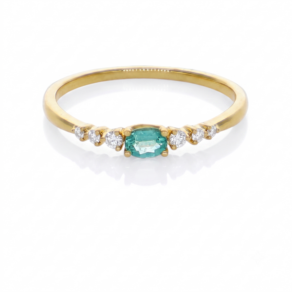 Anillo Oro Amarillo 18K con Esmeralda Oval y Diamantes  | AN-14669