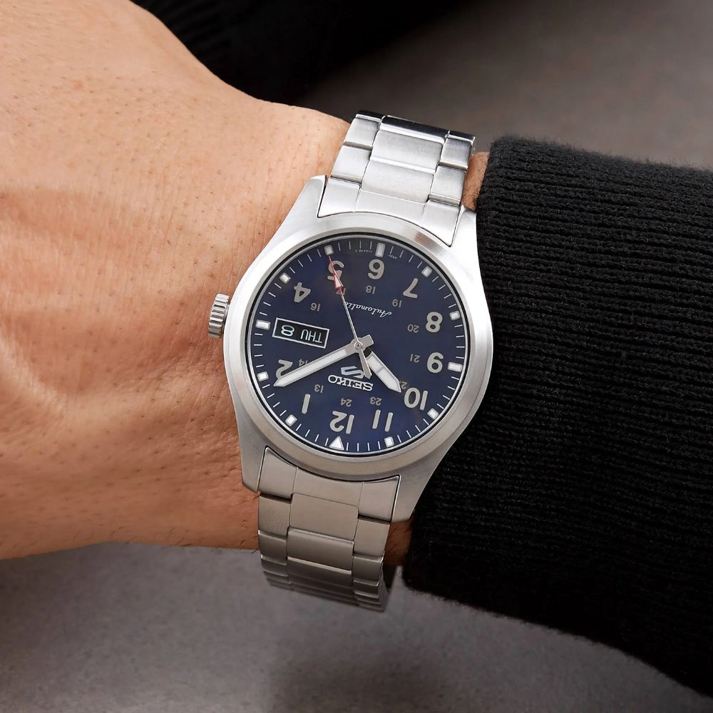 Reloj SEIKO 5 Sports Field series SRPG29K1