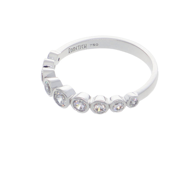 Anillo Oro Blanco y Circones Medio Cintillo AN-13706
