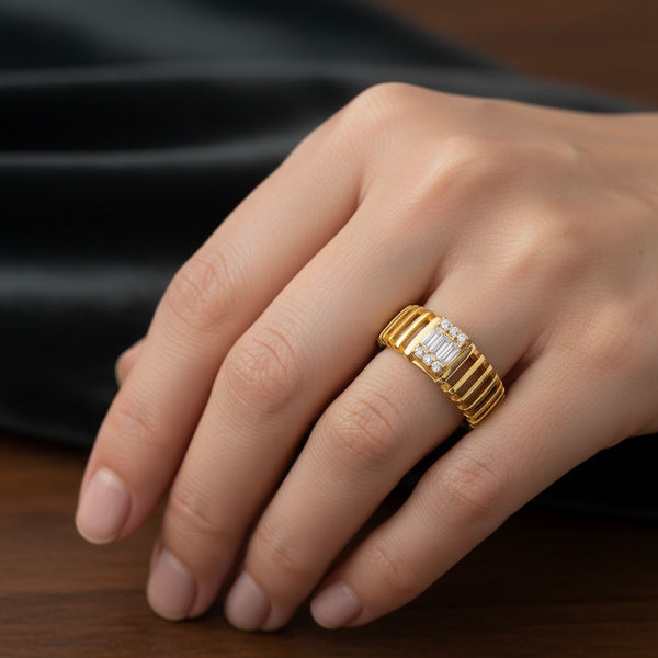 Anillo Oro Amarillo 18K con Diamantes Baguette y Brillantes 0,13 ct | AN-14503
