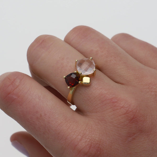 Anillo Oro Amarillo Granate y Cuarzo Rosa 2209083 - Joyería Rometsch