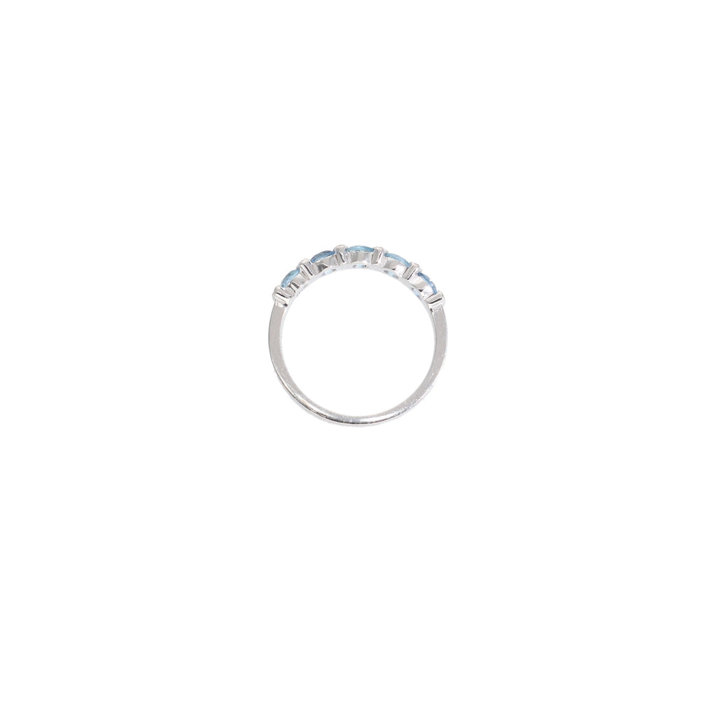 Anillo Oro Blanco Aguamarina y Brillantes Medio Cintillo AN12869 - Joyería Rometsch