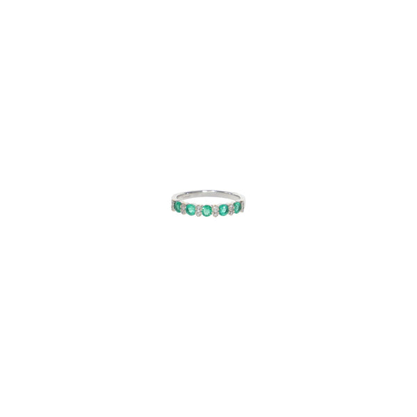 Anillo Oro Blanco Esmeraldas y Brillantes Medio Cintillo AN12870 - Joyería Rometsch