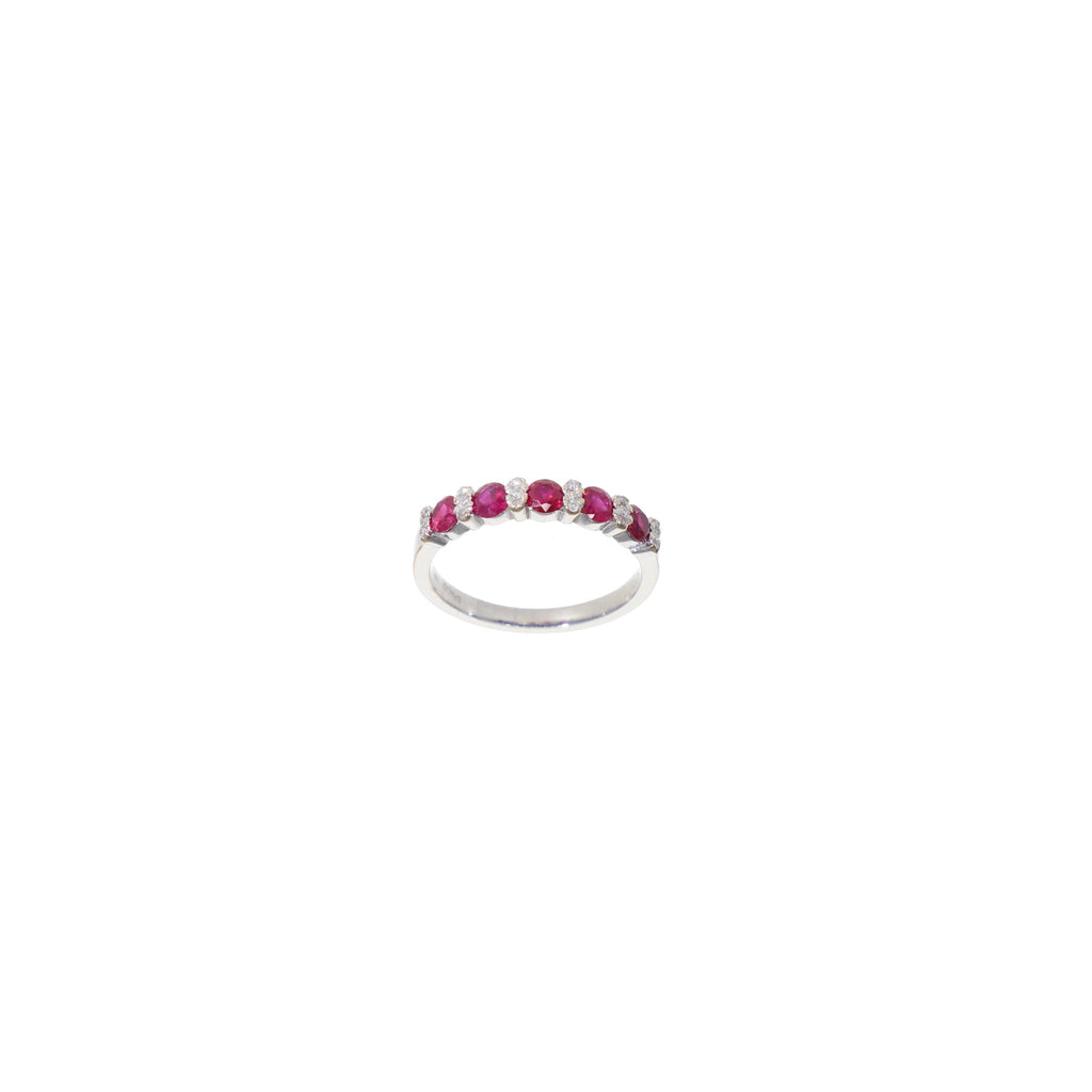 Anillo Oro Blanco Rubí y Brillantes Medio Cintillo AN12871 - Joyería Rometsch