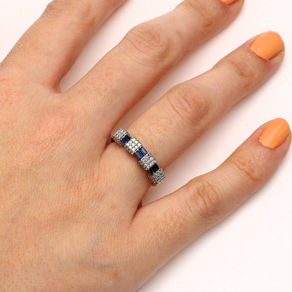 Anillo Oro Blanco Zafiros y Brillantes AN0710067 - Joyería Rometsch