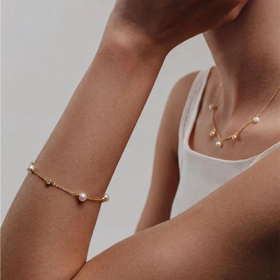 Pulsera Majorica Oro 18K con Perlas Blancas y Diamantes de Laboratorio | 18246.01.5.B25.000.1